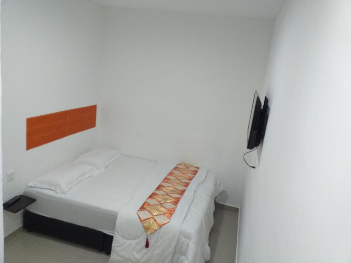 Orange Villa Hotel Near Palm Mall Seremban Exterior photo